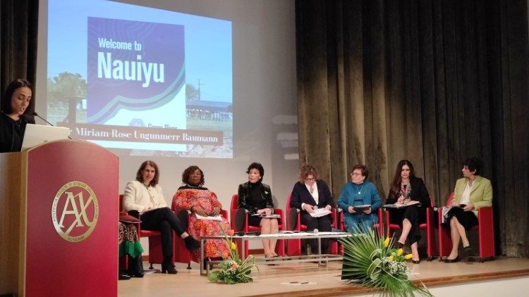 L'intervento di Chiara Porro, ambasciatrice australiana presso la Santa Sede, alla tavola rotonda “Osare la pace. Le vie dell’educazione”, presso la Pontificia Facoltà “Auxilium”