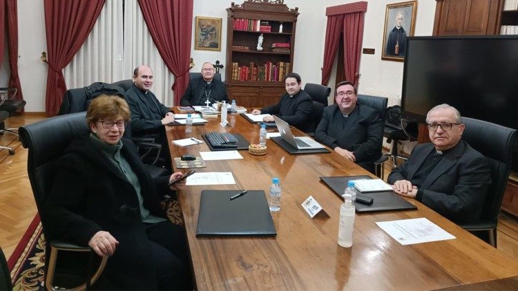 Los miembros del Patronato del Centro de Estudios de Teología Espiritual Cardenal González Martín de Toledo, España