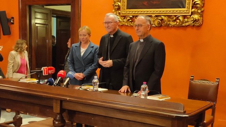 Cardinal Pietro Parolin and Italian Prime Minister, Giorgia Meloni, at presentation of book of Fr. Antonio Spadaro at La Civiltà Cattolica