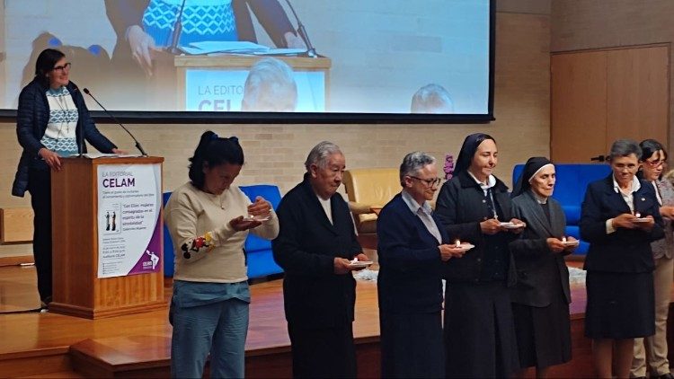 La historia de mujeres consagradas testigos de una iglesia sinodal. 