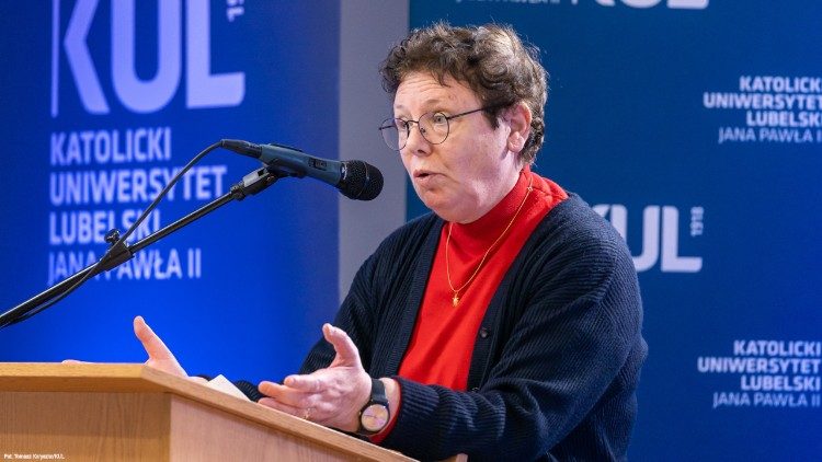 L'intervento della storica Yagil Limore 