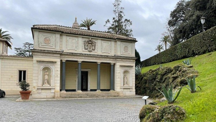 Casina Pio IV, Vaticano