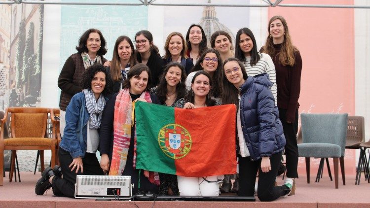 Universitarios de todo el mundo se reúnen en Roma para celebrar la Semana Santa 2023.