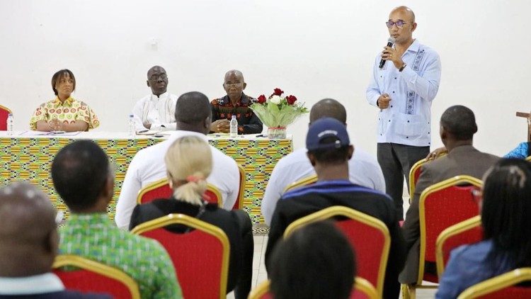 Rencontre avec les jeunes engags en politique en C?te d'Ivoire, samedi 1er avril 2023 