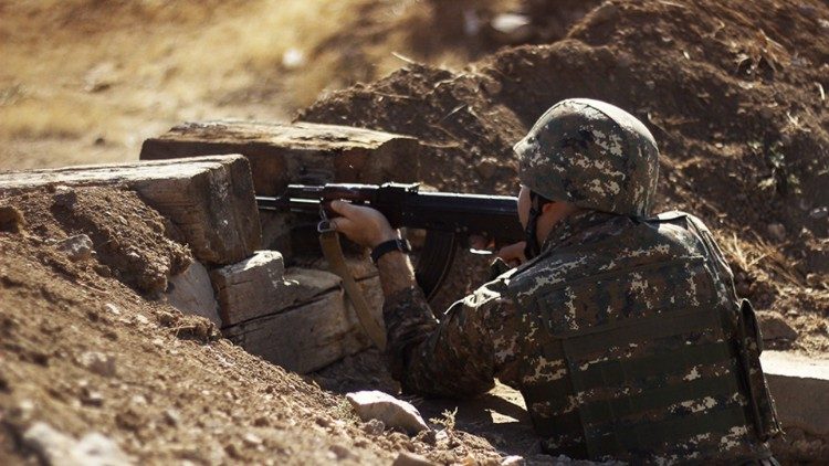 armenia-azerbaijan-border_71320.jpg