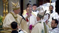 ordinazione-episcopale-Parolin.06_36_26_22.Immagine003.jpg