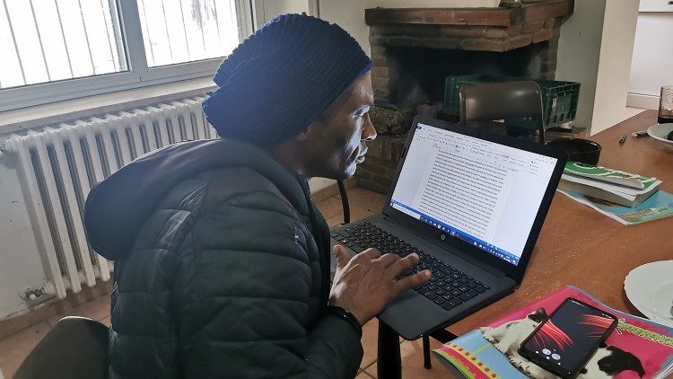 Mohammed Souleiman durante um curso de formação oferecido pelos agentes da Casa Betânia