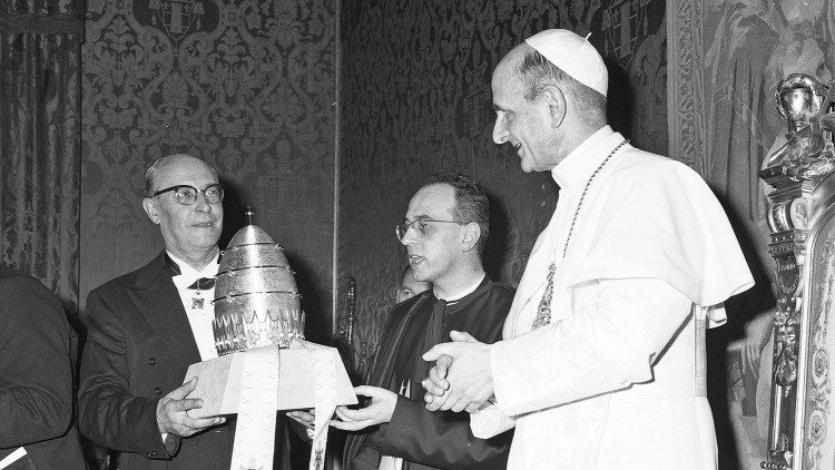 Milano arkivyskupijos dovana Pauliui VI: popiežiaus tiara