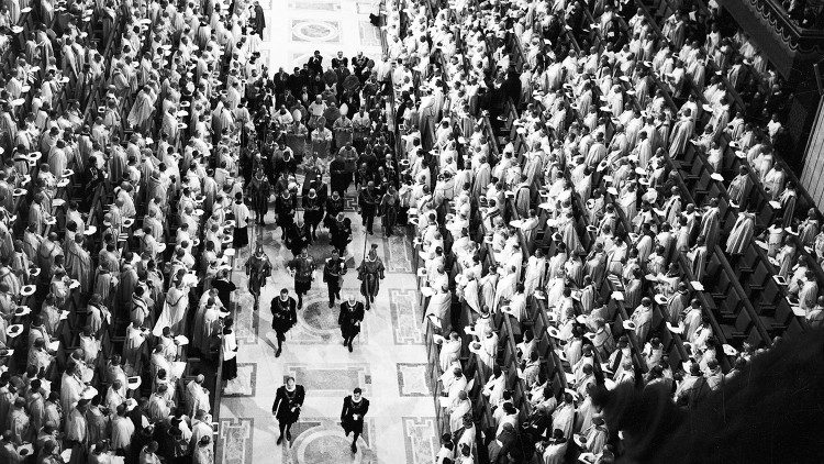 Vatikano antrojo susirinkimo Antrosios sesijos iškilmingas uždarymas 1963 gruodžio 4 d.