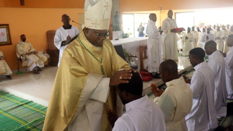 Ordination diaconale à l'ITCJ d'Abidjan, Côte d'Ivoire