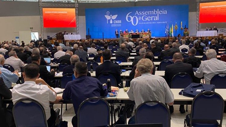 La Asamblea Plenaria de la CNBB se celebra del 19 al 28 de abril Santuario Nacional de Nuestra Señora de Aparecida, en Aparecida (estado de San Pablo). El tema central del encuentro es la evaluación global del camino recorrido por la CNBB en los últimos cuatro años. 