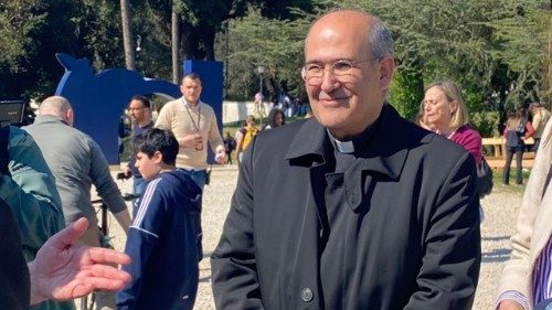 José Tolentino de Mendonça al Villaggio della Terra: "profezia" di un futuro di pace