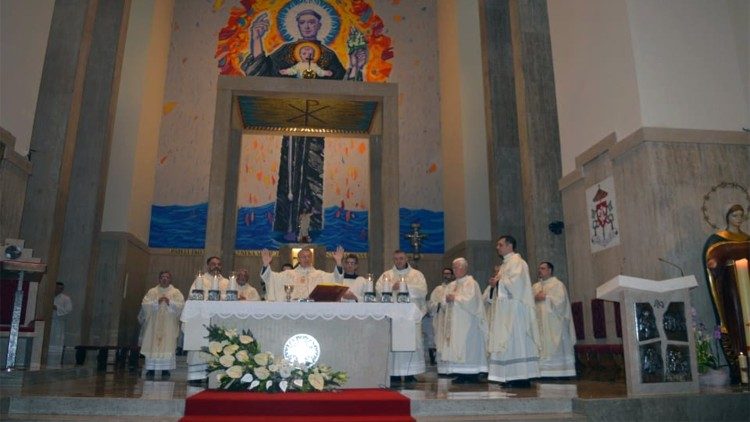 Sveta misa u bazilici sv. Antuna u Zagrebu u spomen na o. Ivona Ćuka (Foto: Marija Belošević)