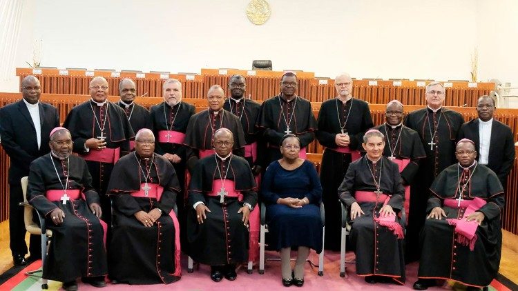 Évêques du Mozambique en assemblée plénière