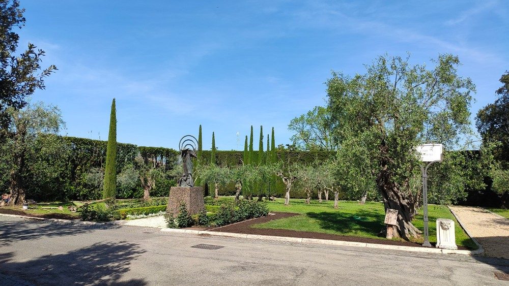 Maggio con Maria,  percorso di arte e devozione attraverso le opere dedicate alla Vergine nei Giardini Vaticani