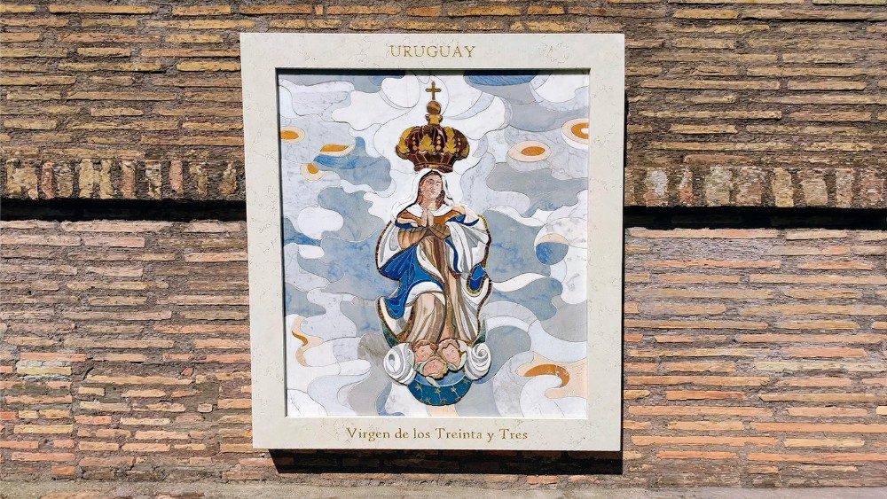 Mayo con Mara, recorrido de arte y devocin a travs de las obras dedicadas a la Virgen en los Jardines Vaticanos