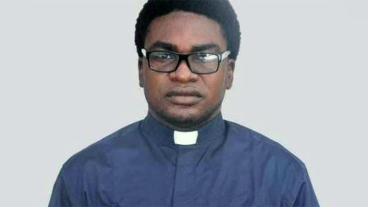 Sacerdote secuestrado en Nigeria. 