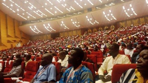 En Côte d’Ivoire, le Charis exhorte à intercéder pour «un monde en désarroi»