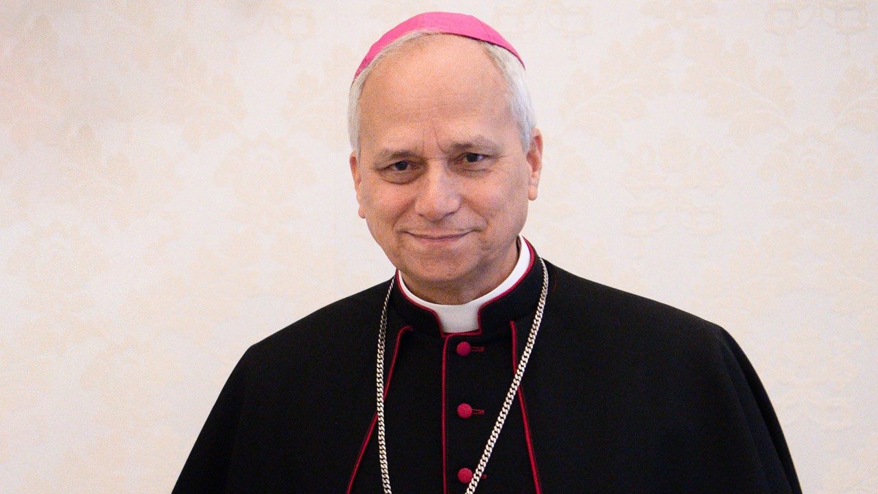 Prevost: “Il vescovo è un pastore vicino al popolo, non un manager” -  Vatican News