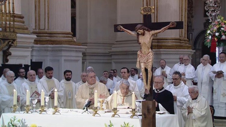 Misa presidida por el cardenal Marcello Semeraro en la Catedral de Granada