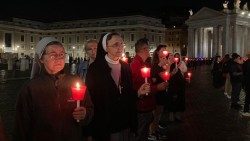 rosario-piazza-san-pietro-3.jpg