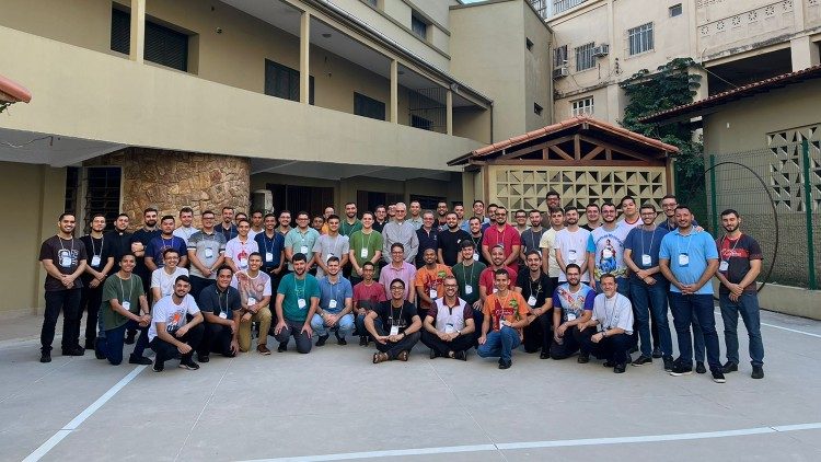 Participantes da Assembleia do COMISE, em Vitória (ES)