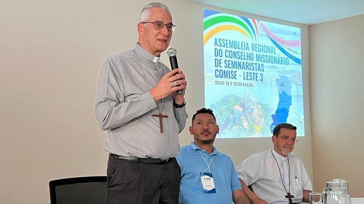 Dom Lauro Sérgio Versiani Barbosa, bispo da diocese de Colatina e presidente do Regional Leste 3.