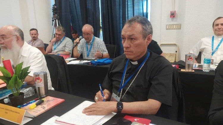 Dom Lizardo Estrada Herrera, bispo auxiliar de Cusco (Peru), secretário-geral CELAM.