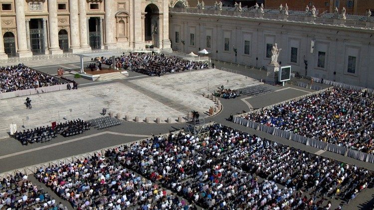 20230524-UDIENZA-GENERALE.04_38_48_14.Immagine003.jpg