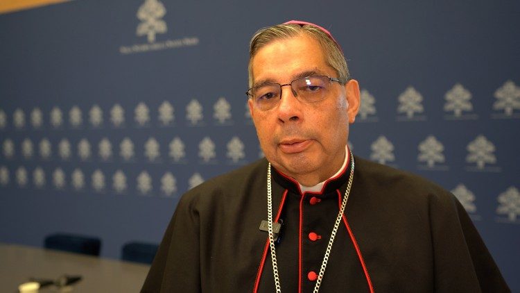 Mgr Alfredo Espinoza, archevque mtropolitain de Quito. 