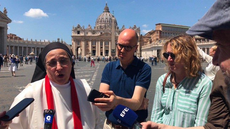 Diálogo de la Hermana Lucía Caram con los periodistas - miércoles 24 de mayo de 2023.