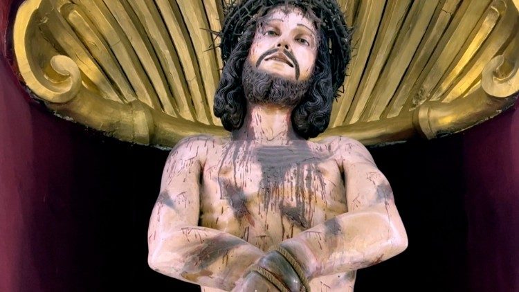 La statua dell'Ecce Homo nell'omonimo santuario di Mesoraca, in provincia di Crotone