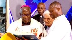 Bishop-Antony-ZZZiwa-with-Bishop-Franzelli..jpeg