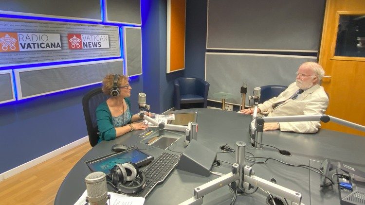 Manfred Lütz im Interview mit Stefanie Stahlhofen im Studio von Radio Vatikan