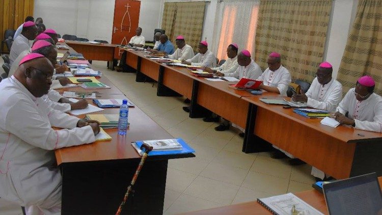 Les évêques du Burkina-Niger en Assemblée plénière, le 14 juin.