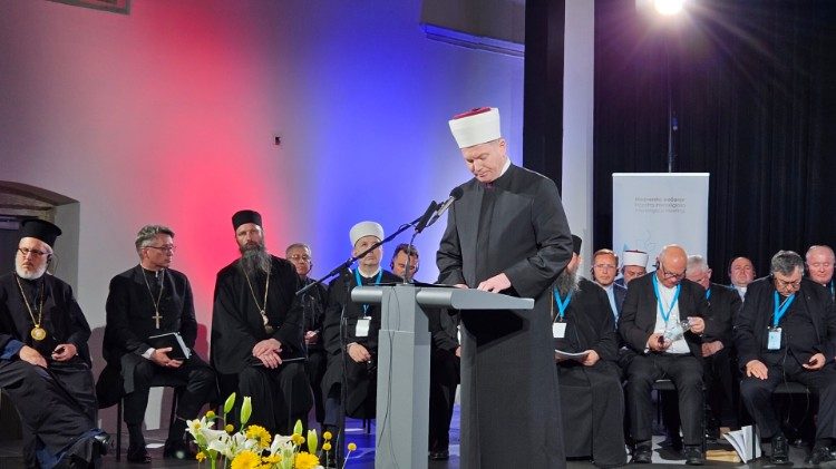 Majadiliano ya kidini ni muhimu katika kudumisha amani duniani.