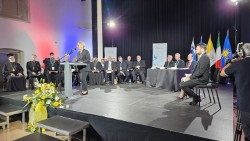 Forum-for-Dialogue-and-Peace-in-the-Balkans-Capodistria-Parolin-1.jpg