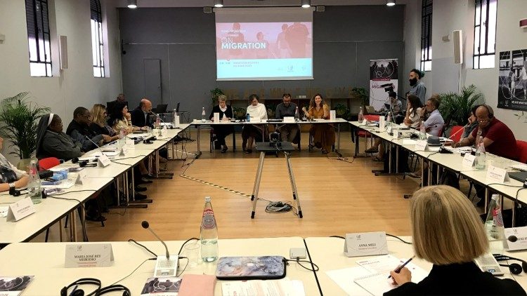 Un momento nel corso del dialogo del 3 luglio scorso