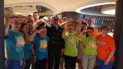 Il-comandante-della-nave-e-gli-operatori-MAiCAEM.jpg