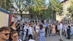 Incontri-Teologici-Mediterraneo-Stanko-Perica-Visita-migranti-a-Rijeka-2.jpg