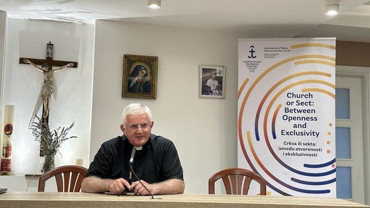 L'arcivescovo di Rijeka-Fiume Mate Uzini?, presidente della Commissione per la tutela dei minori della Conferenza Episcopale Croata