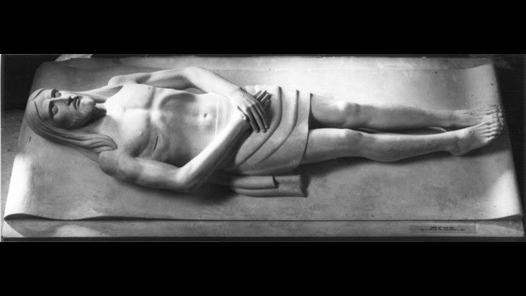 Cristo morto in attesa della Resurrezione - Copia del modello di gesso conservata presso la gipsoteca di Santa Lucia in Piave - TV - Marmo del Beato Fra' Claudio Granzotto - Santuario di Chiampo - VI C 1941