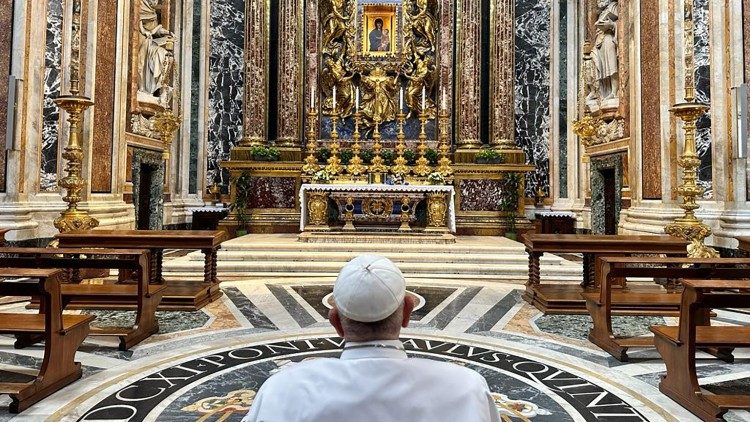 Il Papa in visita a Santa Maria Maggiore prima del viaggio a Marsiglia