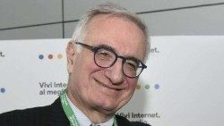 Imagoeconomica_1153896-ernesto-caffo-telefono-azzurroAEM.jpg