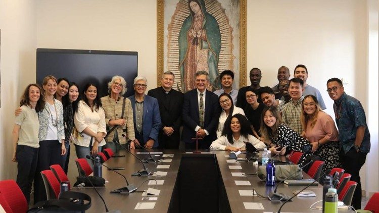The young people during their visit to the Dicastery for Communication