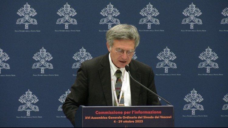 Briefing di aggiornamento di Paolo Ruffini sulla XVI Assemblea Generale Ordinaria del Sinodo