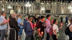 Rosario-San-Pietro-sinodo-7-ottobre-2.jpeg
