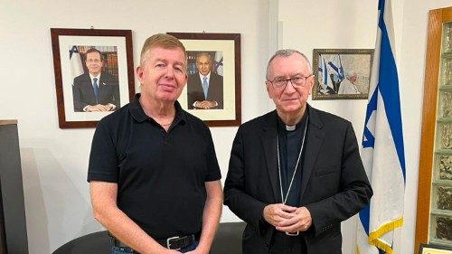 Parolin in visita all'ambasciata israeliana presso la Santa Sede