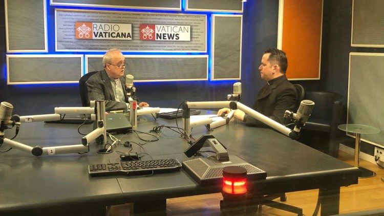 Padre Emilio Martínez, religioso carmelita, en el programa Estudio 9 C Radio Vaticana