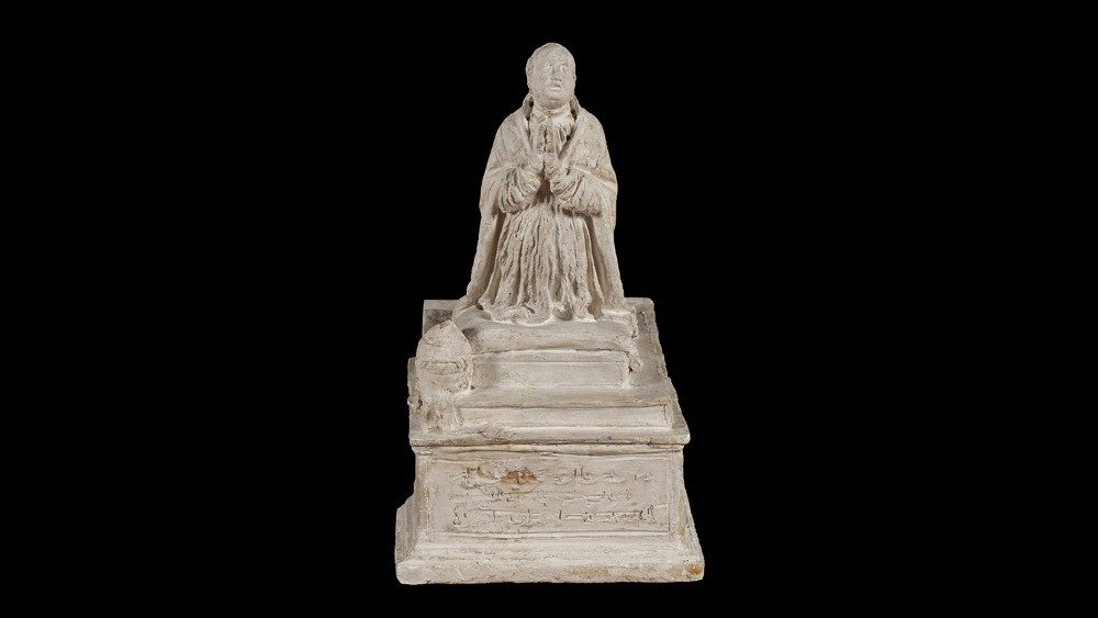 A. Canova, Pio VI orante, 1817, bozzetto in gesso, Musei Vaticani, Sala delle Dame
